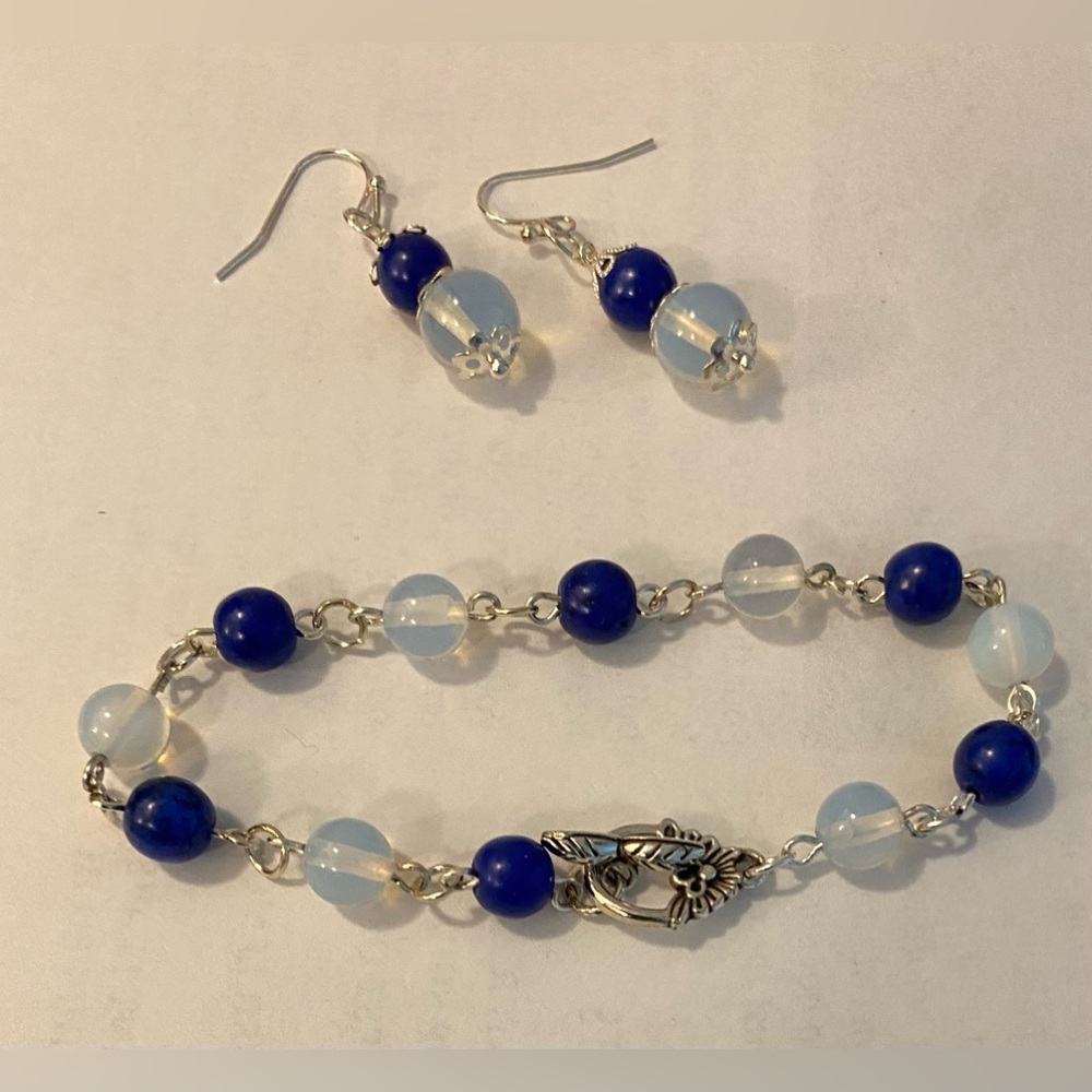 NEW gemstone bracelet
